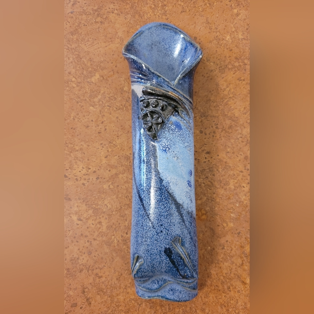 Pottery Wall Pocket 8 inch small chip Blue